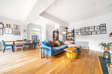 Horsell, GU21 - Photo 3