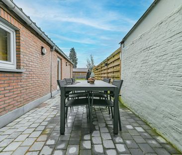 Charmante rijwoning met 3 slaapkamers in hartje Izegem - Photo 6