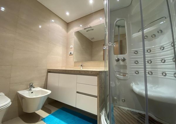4 Bedroom Apartment with parking, Telheiras, Lisboa