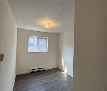 For Lease - 555 Oxford Street Unit# 207, Oshawa, Ontario - Photo 6
