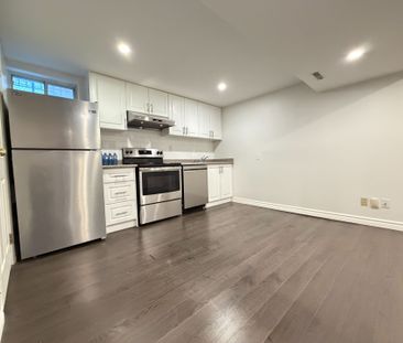 For Lease - 240 Yorkshire Drive Unit# Lower, Newmarket, Ontario - Photo 6