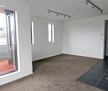 THE FIREMAN'S APARTMENTS - PETONE - Photo 1