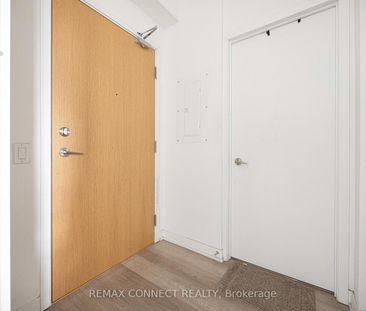 #818 - 1787 St Clair Avenue W – Toronto W03, Ontario - Photo 3