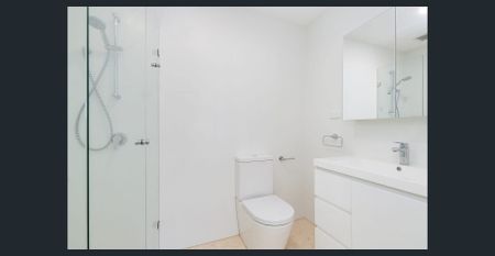 Modern comfort and convenience in the heart of Gordon - Photo 5