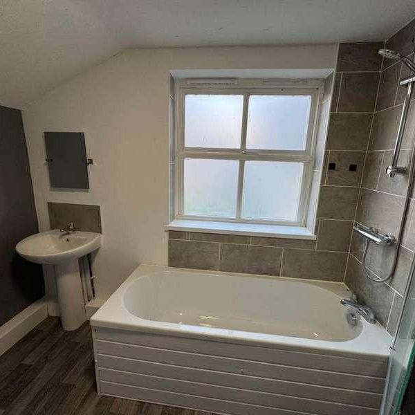 Park Street, Cleethorpes, DN35 - Photo 1