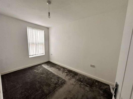 Laundry Road, Smethwick, B66 - Photo 1