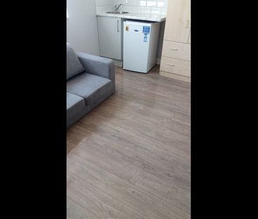 Studio Flat, Playgreen Way, SE6 - Photo 2