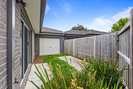 Charming 2-Bedroom Home in Berwick - Photo 3