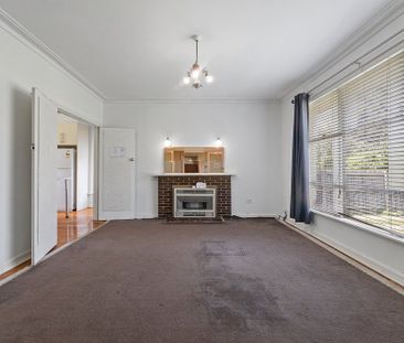 CLOSE TO MONASH UNI - Photo 3