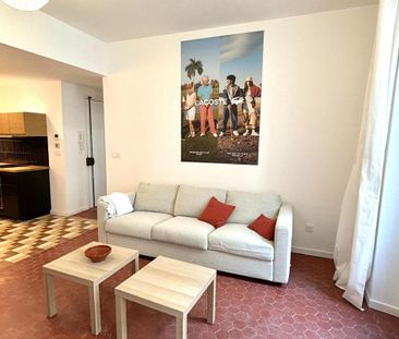 Location Appartement 5 pièces Meublé 92m² MARSEILLE 3ème - Photo 3