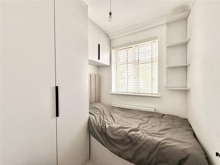 4 bedroom semi-detached house to rent - Photo 5