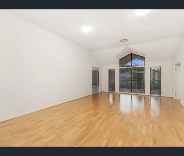 27 Hewson Court, Mudgeeraba, Qld 4213 - Photo 4
