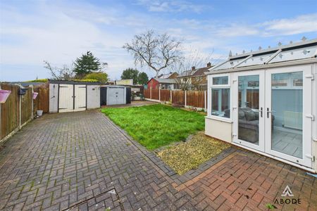 Lansbury Drive, Cannock WS11 4BH - Photo 4