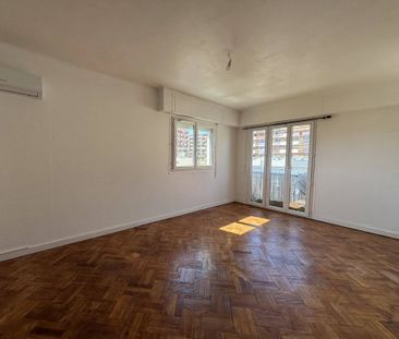 NICE PARC FERBER - 2 PIECES - DERNIER ETAGE - PARKING - Photo 6