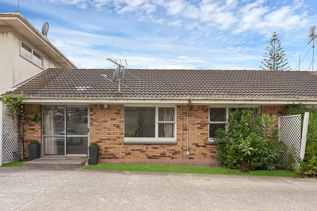 2 Bedrooms on Aranui Rd - Photo 5