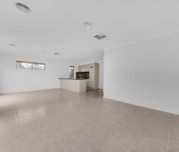 15 Ainslie Rise, Mernda VIC 3754 - Photo 6