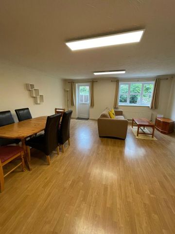 3 bedroom terraced house to rent - Photo 2