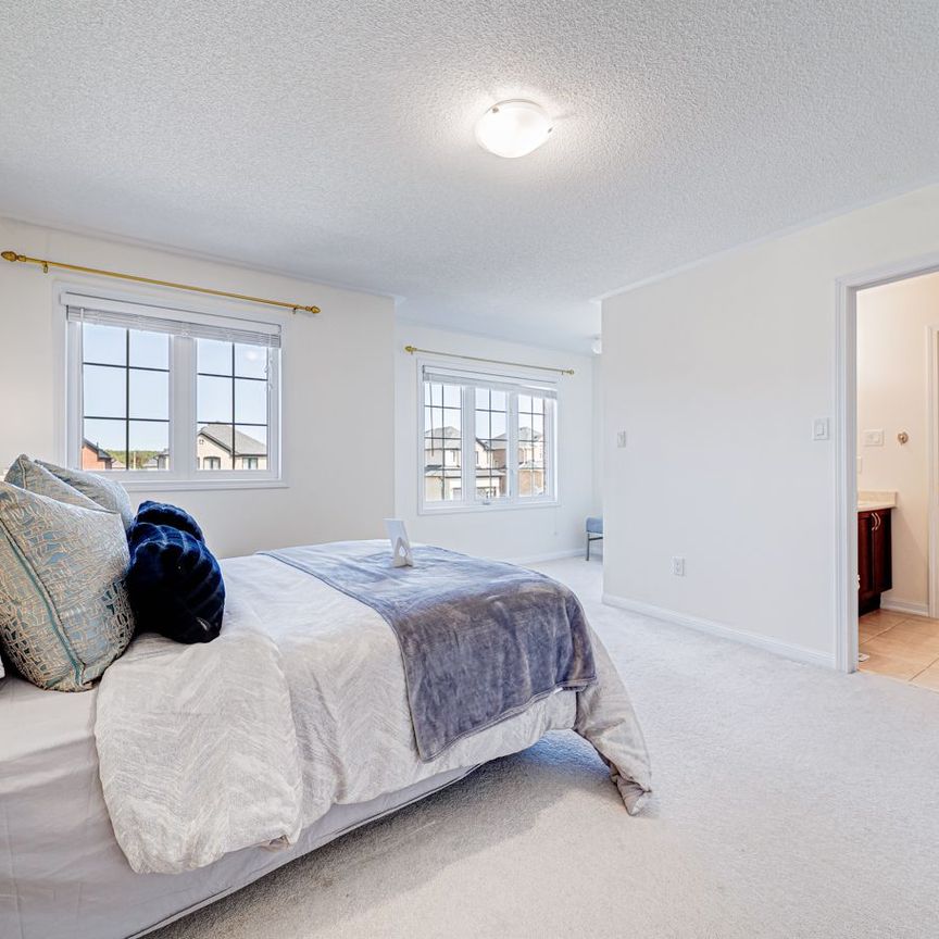 For Lease - 46 Majesty Boulevard, Barrie, Ontario - Photo 1