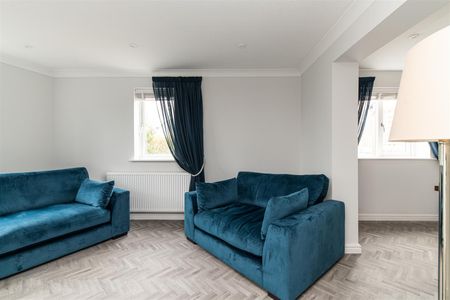 Hartford Court, Heaton, Newcastle Upon Tyne - Photo 3