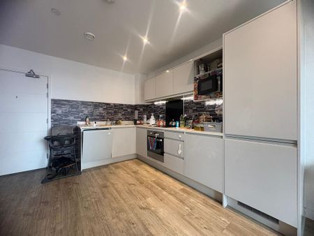 1 bedroom flat to rent - Photo 5