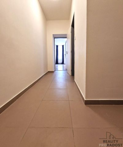 Pronájem bytu 1+kk 33 m2 - Фото 4