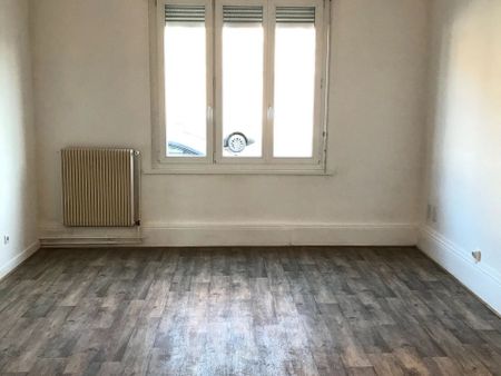 Location Appartement 2 pièces 57 m2 à Saint-Quentin - Photo 3