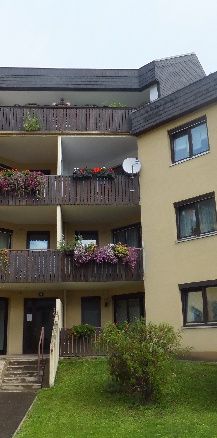 ERDGESCHOSS - Helle 2-Zimmer-Wohnung mit Terrasse zu vermieten - Photo 1