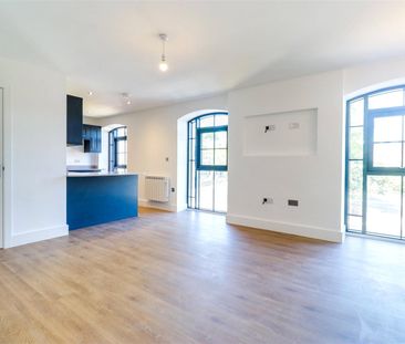 2 bedroom apartment to rent - Photo 6