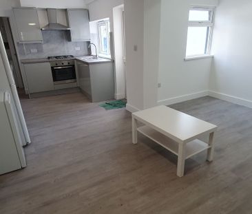 79 Pearl Street, Roath, Cardiff, CF24 1PJ - Photo 1