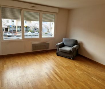 Location Appartement 2 pièces 42m² MONDEVILLE 14120 - Photo 1
