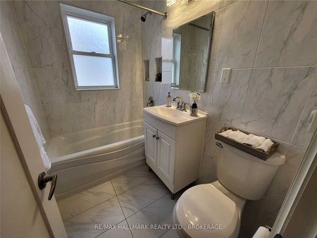 For Lease - 8 Bonfield Avenue Unit# Main, Toronto, Ontario - Photo 2