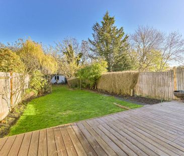 3 bedroom semi-detached house to rent - Photo 4