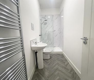 1 bed house share to rent in Coal Clough Lane, Burnley, BB11 - Photo 5