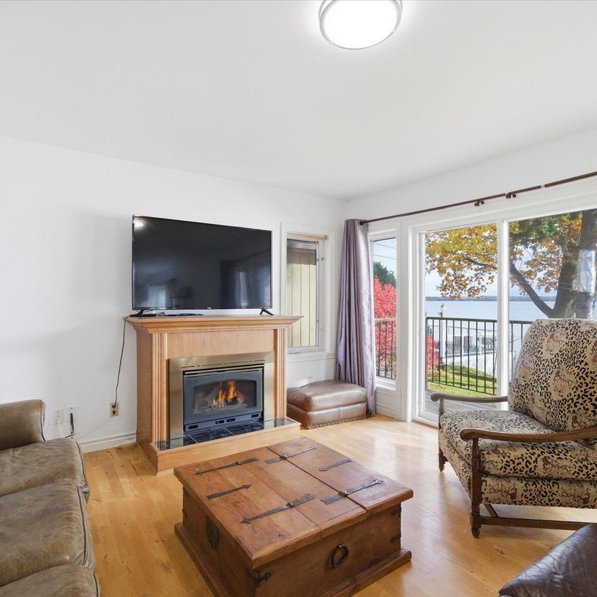 For Lease - 2999 Lakeside Drive Unit# Upper Level, Severn, Ontario - Photo 1