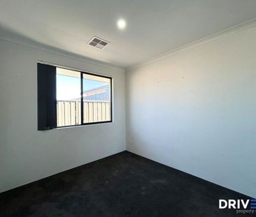 7 Dunlin Road, Banksia Grove, WA 6031 - Photo 1