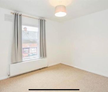 Sandringham Road, Watford - Photo 2