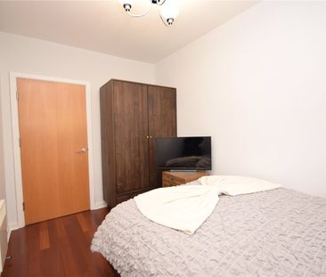 1, Sandringham House, 501 Harrogate Road, Leeds, West Yorkshire, LS... - Photo 6