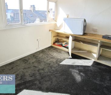 4 bedroom House To Let - Photo 1