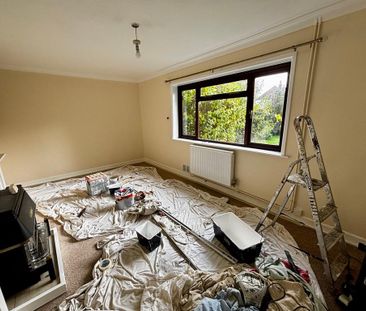 2 bedroom semi-detached bungalow to rent - Photo 3