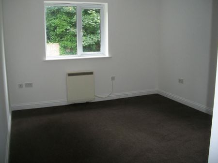 2 bedroom flat to rent - Photo 4
