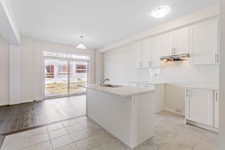 For Lease - 672 Grand Ridge Avenue, Oshawa, Ontario - Photo 3