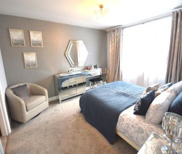 4 Bedroom Detached To Let - Photo 5