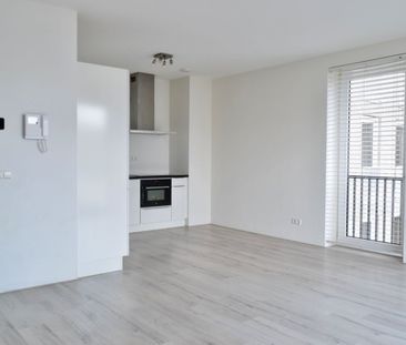 Appartement te huur: Nida Senffstraat 75 1095 MX Amsterdam - Photo 2