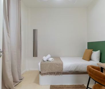 Calle de Fuencarral, Madrid, Community of Madrid 28010 - Photo 4