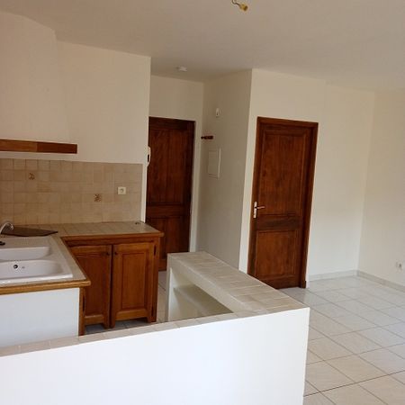 Location Appartement 1 pièce 28m² - Photo 3