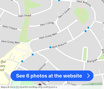 Heol Aneurin, CAERPHILLY - Photo 1