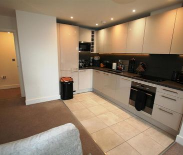 2 bedroom flat to rent - Photo 5