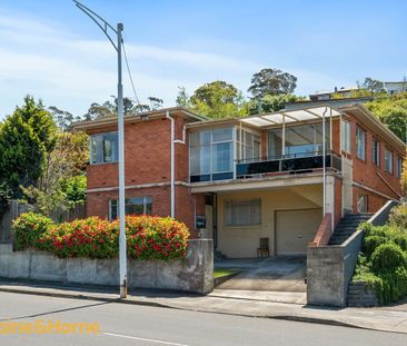 Apartment within walking distance to the city! - Photo 1