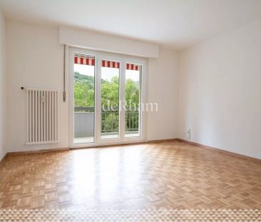 Bel appartement à proximité de toutes les commodités - Photo 5