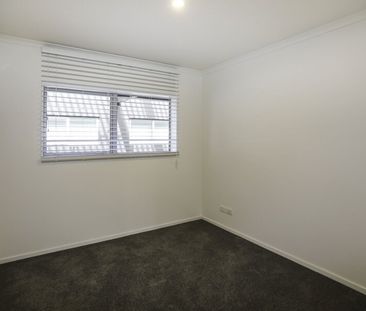 Inner City Apartment – Refurbished 3 bedroom, 1 bathroom - Photo 4
